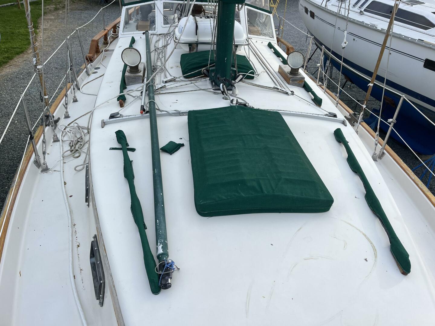 Slide: The Image of Gozzard 36 1986 - 5234896