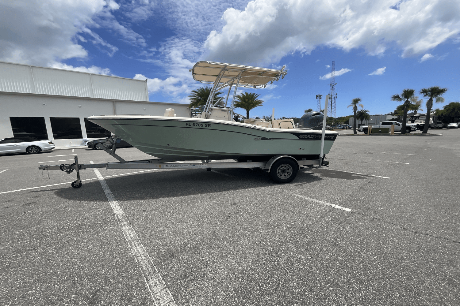 Slide: The Image of Grady-White 191 Coastal Explorer 2019 - 10