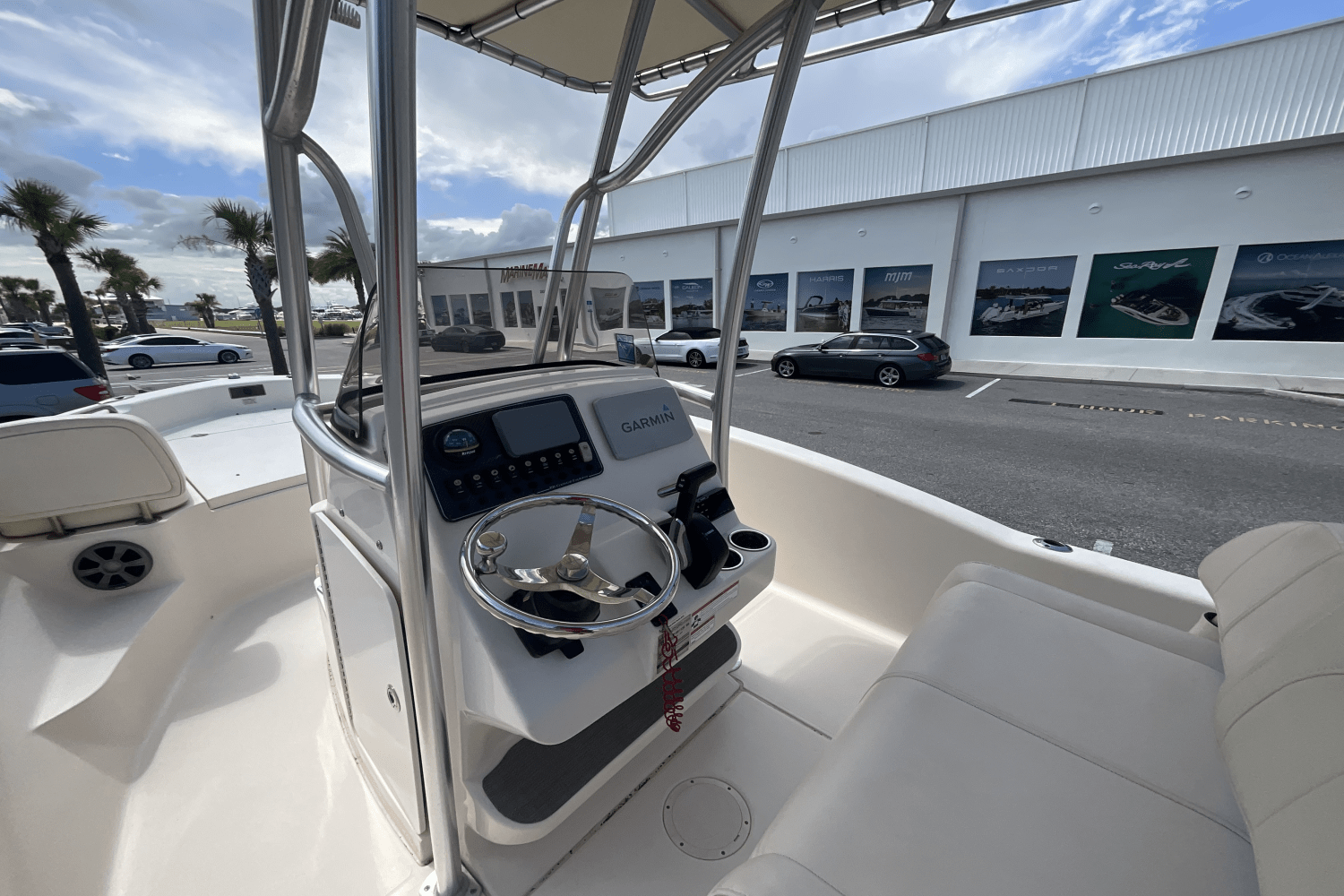 Slide: The Image of Grady-White 191 Coastal Explorer 2019 - 16