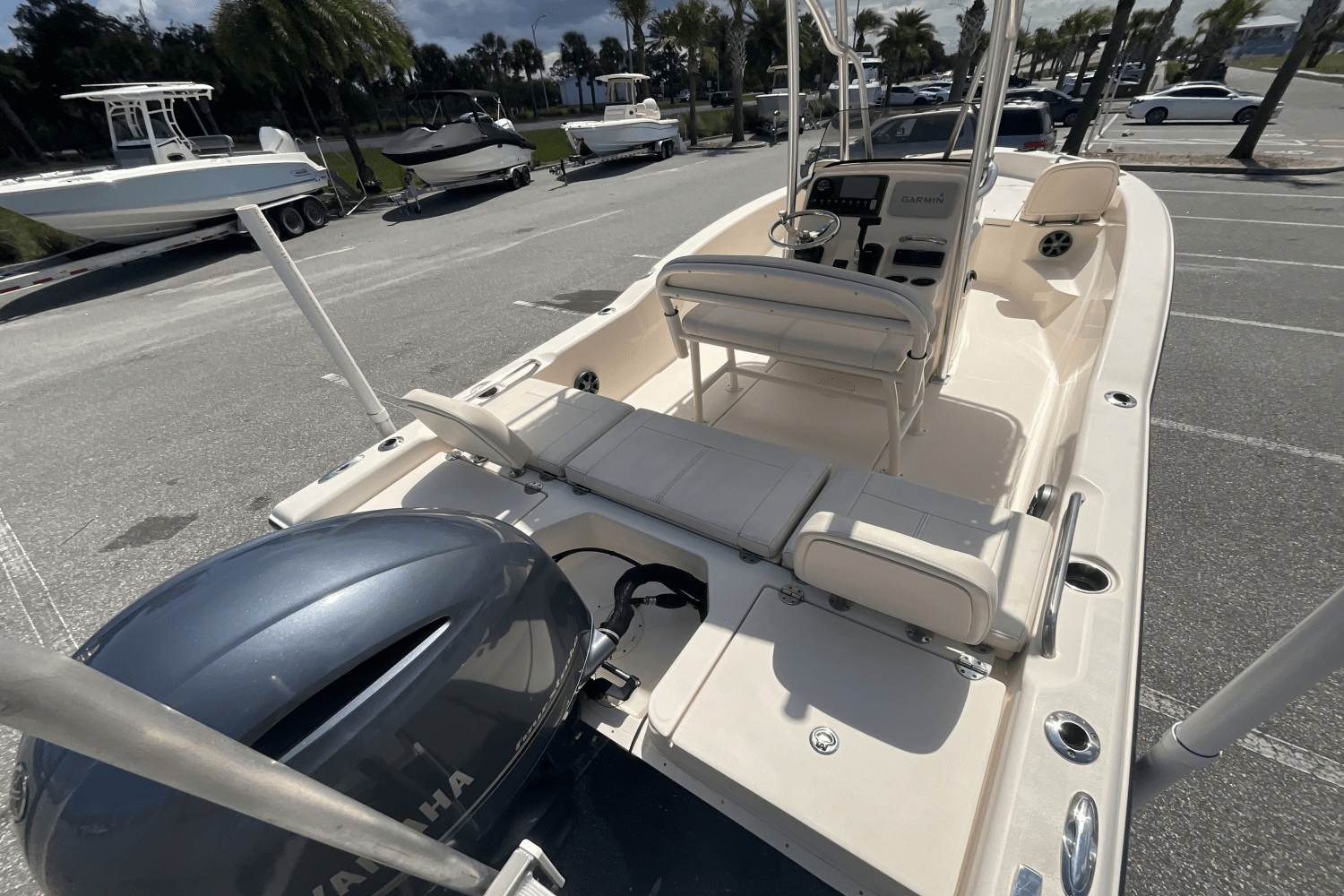 Slide: The Image of Grady-White 191 Coastal Explorer 2019 - 17