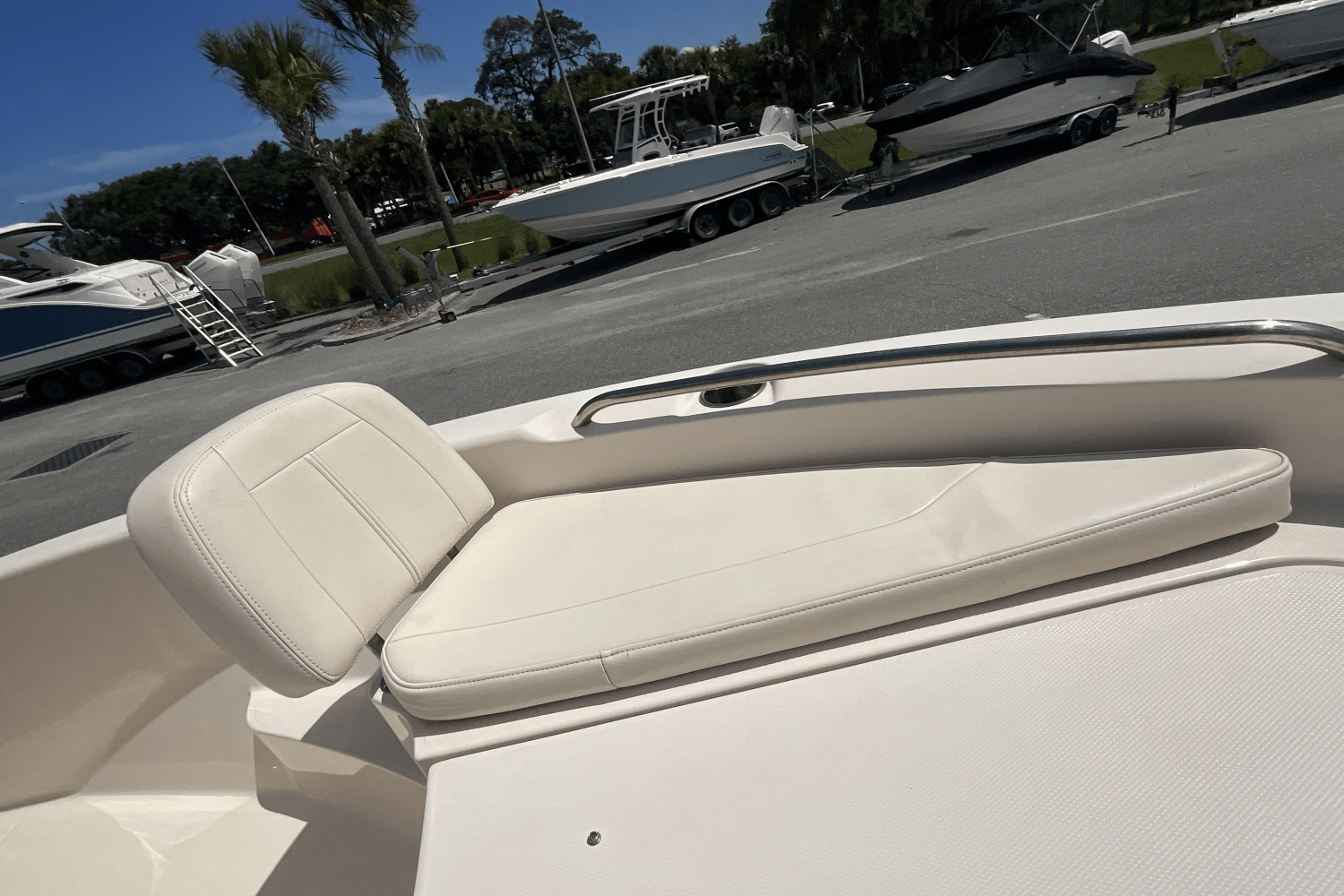 Slide: The Image of Grady-White 191 Coastal Explorer 2019 - 23