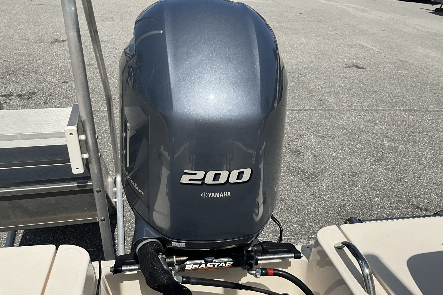 Slide: The Image of Grady-White 191 Coastal Explorer 2019 - 24