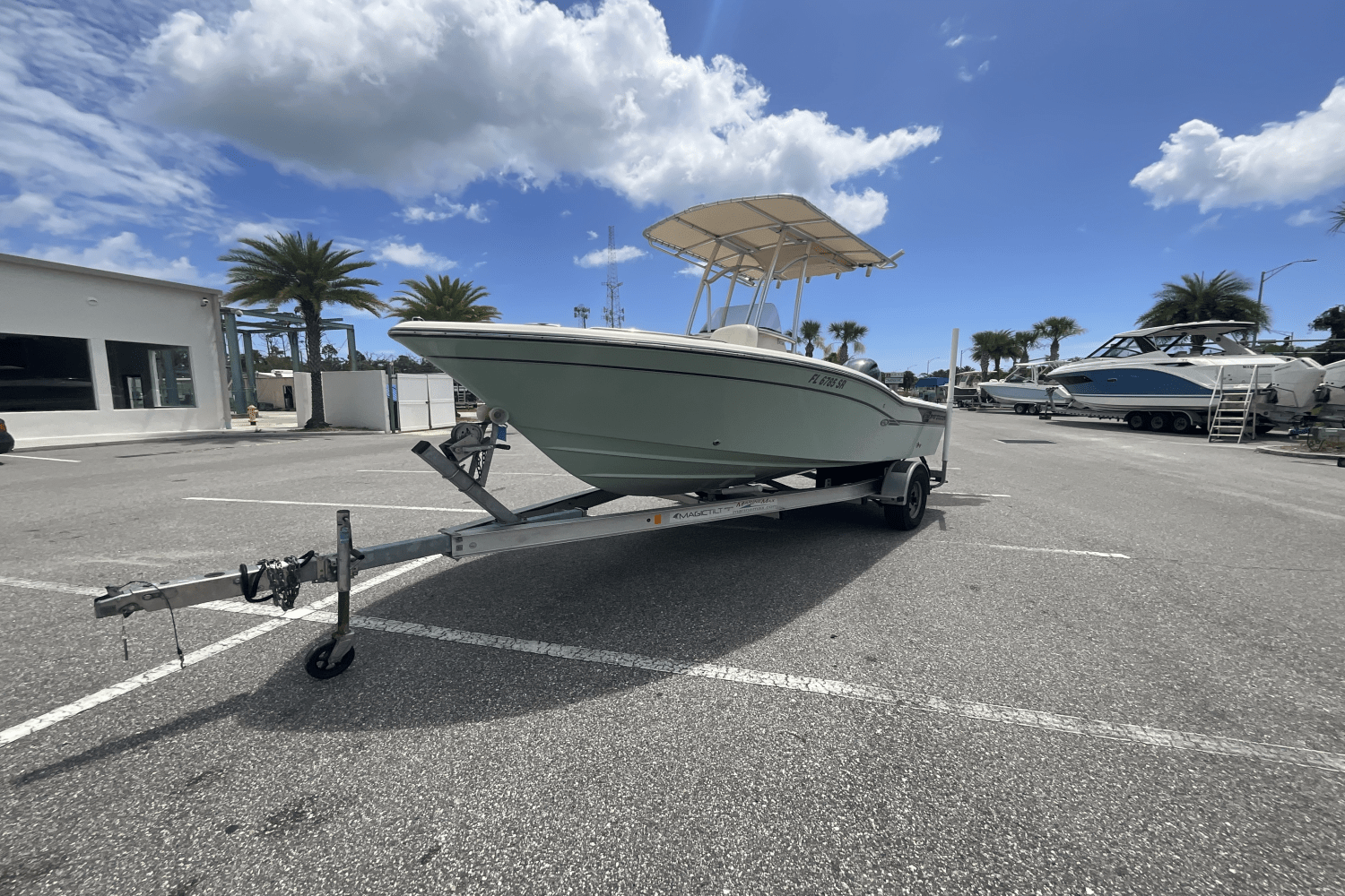 Slide: The Image of Grady-White 191 Coastal Explorer 2019 - 9