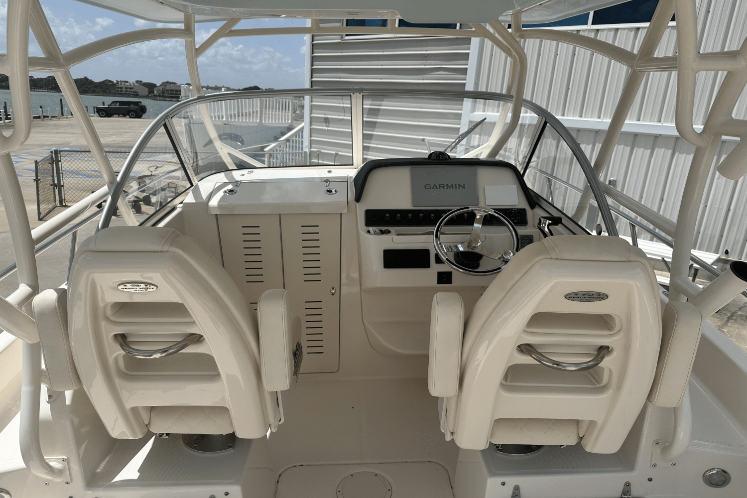 Slide: The Image of Grady-White 218 ADVENTURE 2023 - 13