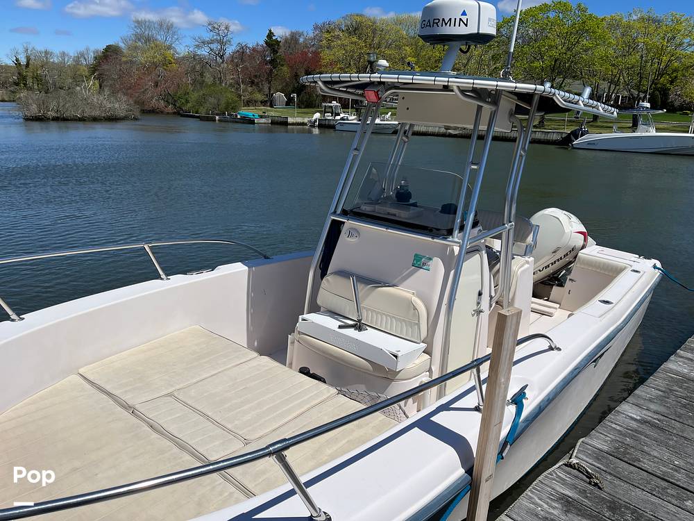 Slide: The Image of Grady-White 222 Fisherman 2004 - 15399806