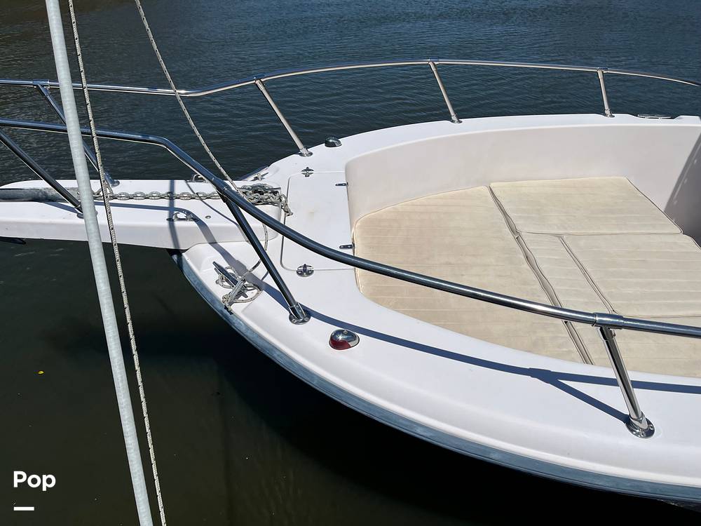 Slide: The Image of Grady-White 222 Fisherman 2004 - 15399809