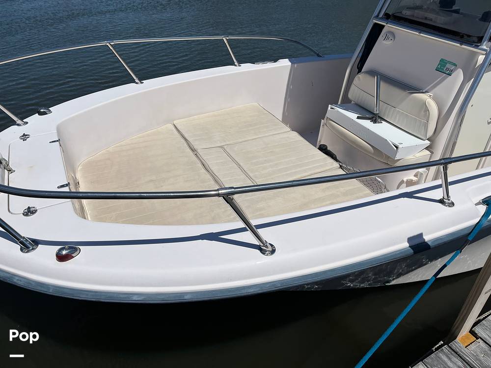 Slide: The Image of Grady-White 222 Fisherman 2004 - 15399811