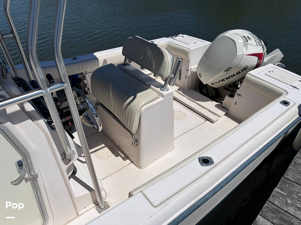 Slide: The Image of Grady-White 222 Fisherman 2004 - 15399815