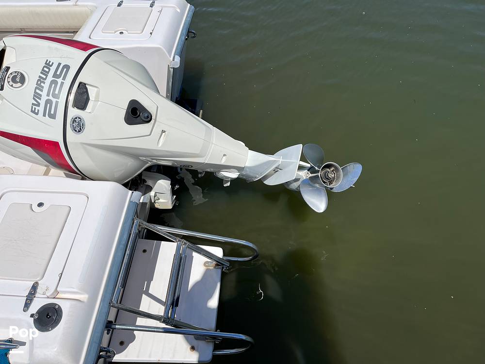 Slide: The Image of Grady-White 222 Fisherman 2004 - 15399817