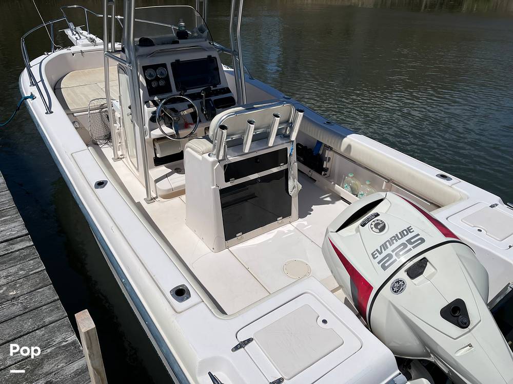 Slide: The Image of Grady-White 222 Fisherman 2004 - 15399820