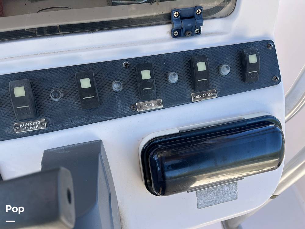 Slide: The Image of Grady-White 222 Fisherman 2004 - 15399821