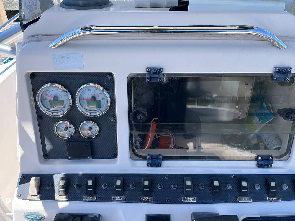 Slide: The Image of Grady-White 222 Fisherman 2004 - 15399824