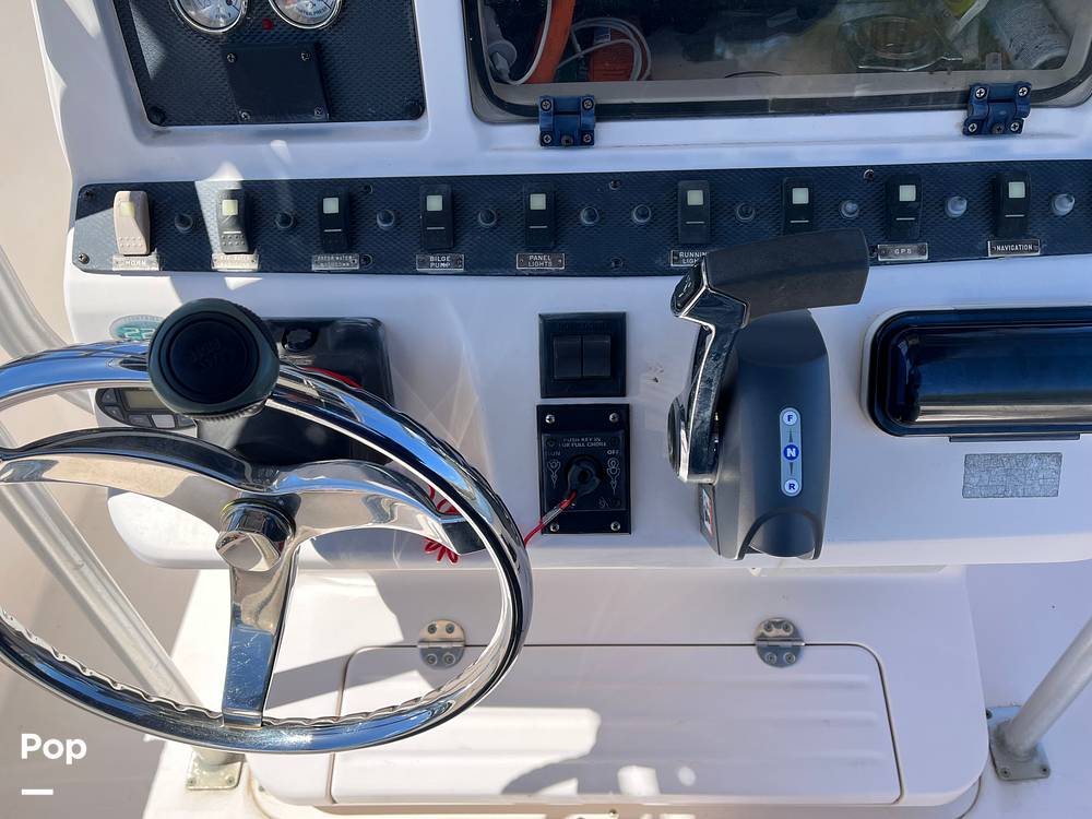 Slide: The Image of Grady-White 222 Fisherman 2004 - 15399825