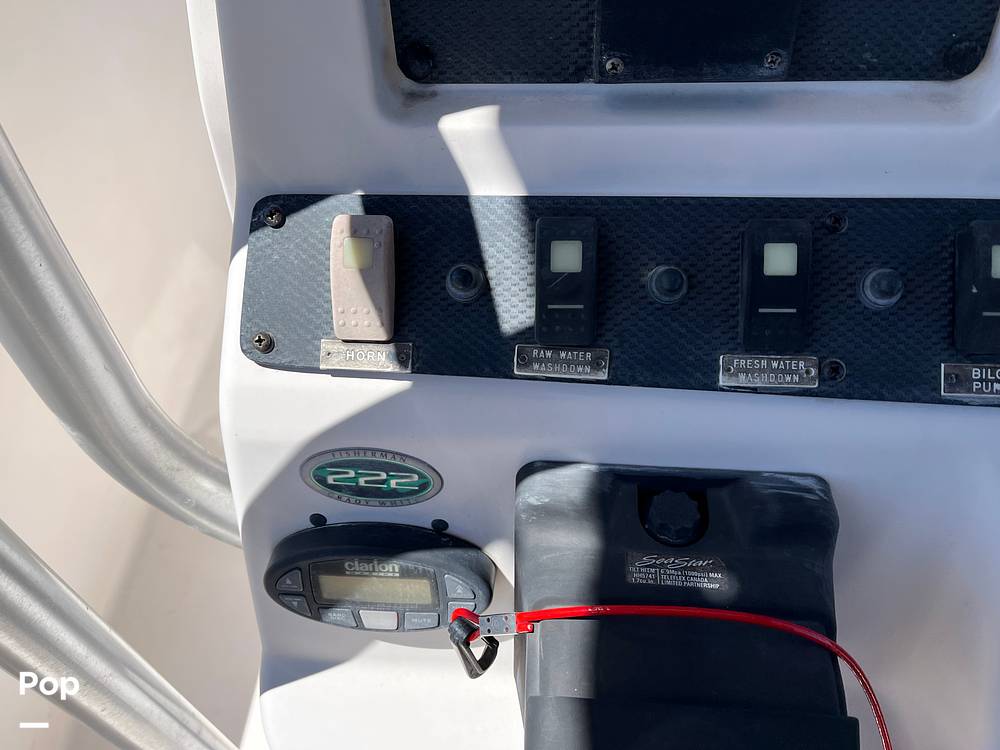 Slide: The Image of Grady-White 222 Fisherman 2004 - 15399828