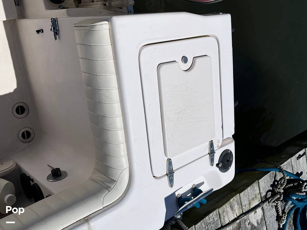 Slide: The Image of Grady-White 222 Fisherman 2004 - 15399841