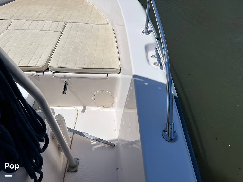 Slide: The Image of Grady-White 222 Fisherman 2004 - 15399845