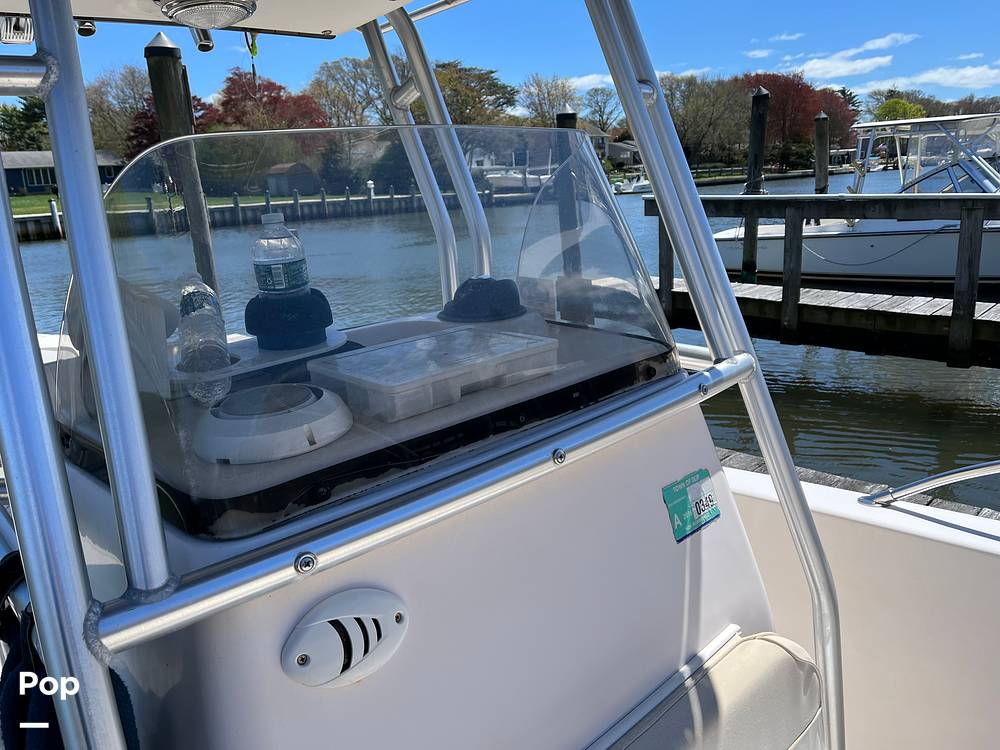 Slide: The Image of Grady-White 222 Fisherman 2004 - 15399850