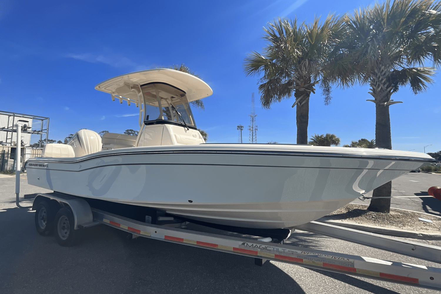 Slide: The Image of Grady-White 231 CE 2024 - 0