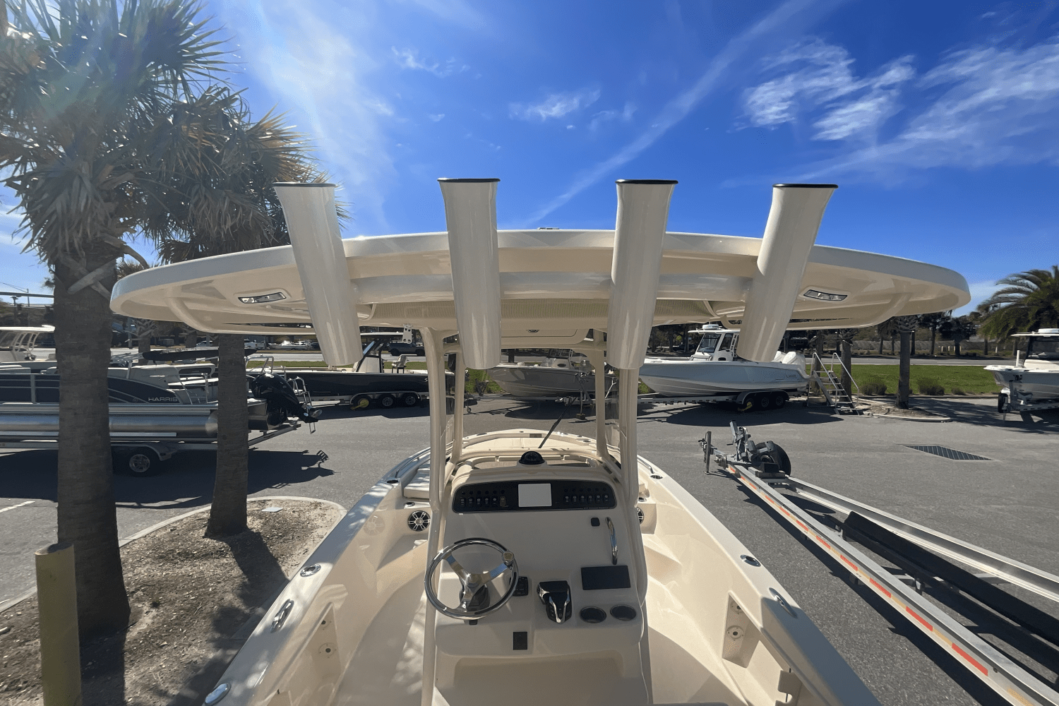 Slide: The Image of Grady-White 231 CE 2024 - 10