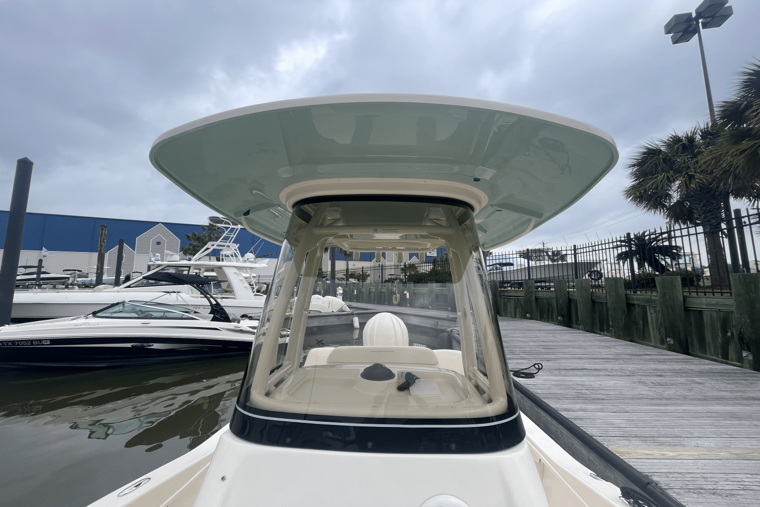 Slide: The Image of Grady-White 231 CE 2024 - 11