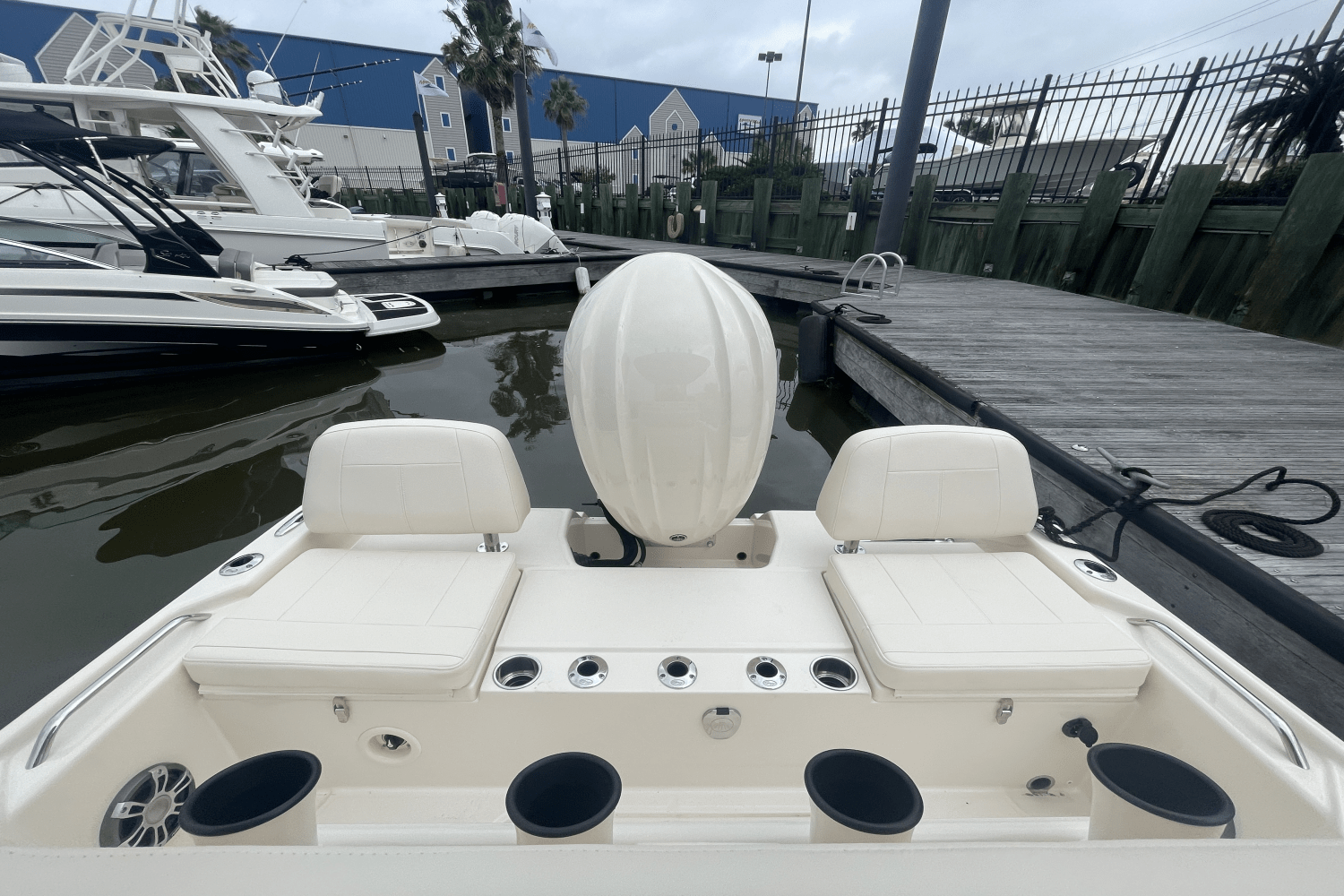 Slide: The Image of Grady-White 231 CE 2024 - 12