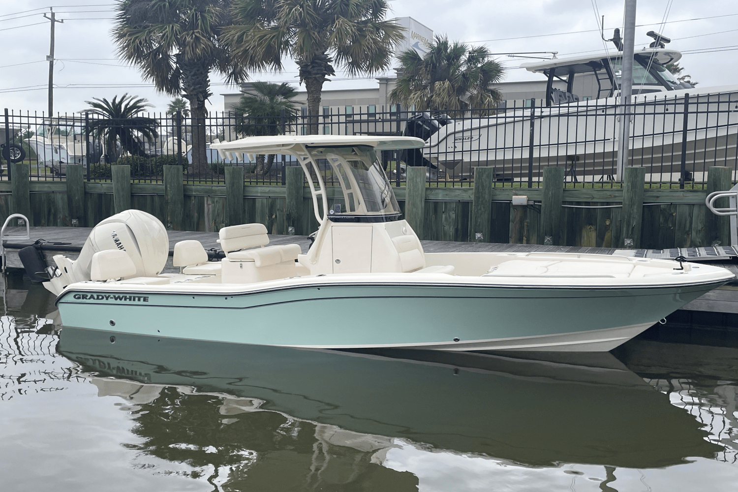 Slide: The Image of Grady-White 231 CE 2024 - 15