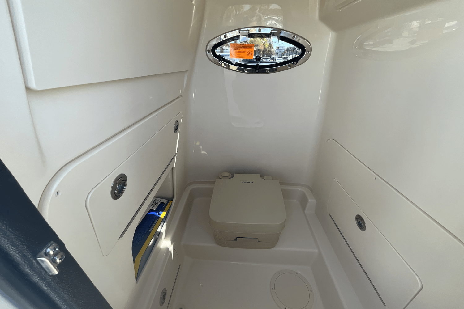 Slide: The Image of Grady-White 231 CE 2024 - 22