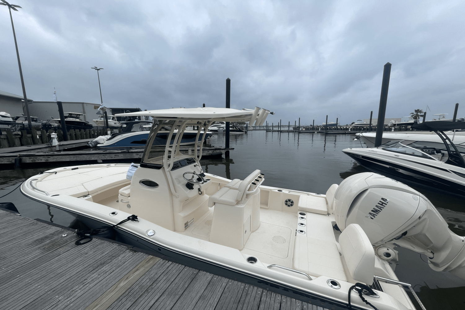 Slide: The Image of Grady-White 231 CE 2024 - 4