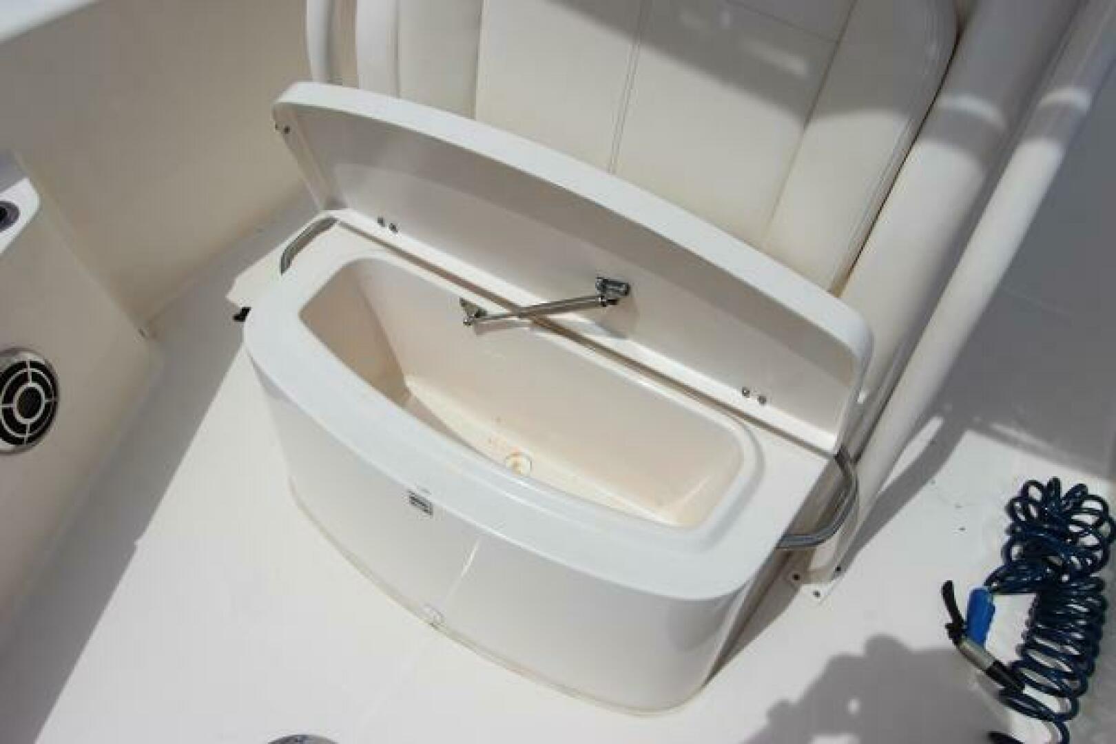 Slide: The Image of Grady-White 251 Coastal Explorer 2015 - 4795603