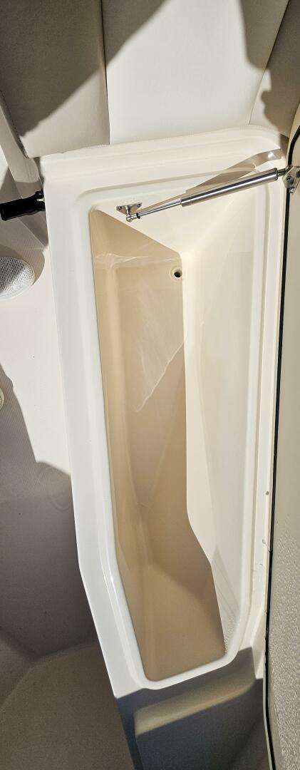 Slide: The Image of Grady-White 255 Freedom 2012 - 5124889