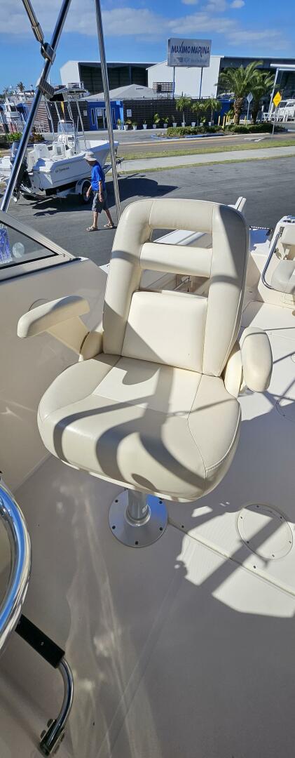 Slide: The Image of Grady-White 255 Freedom 2012 - 5124892