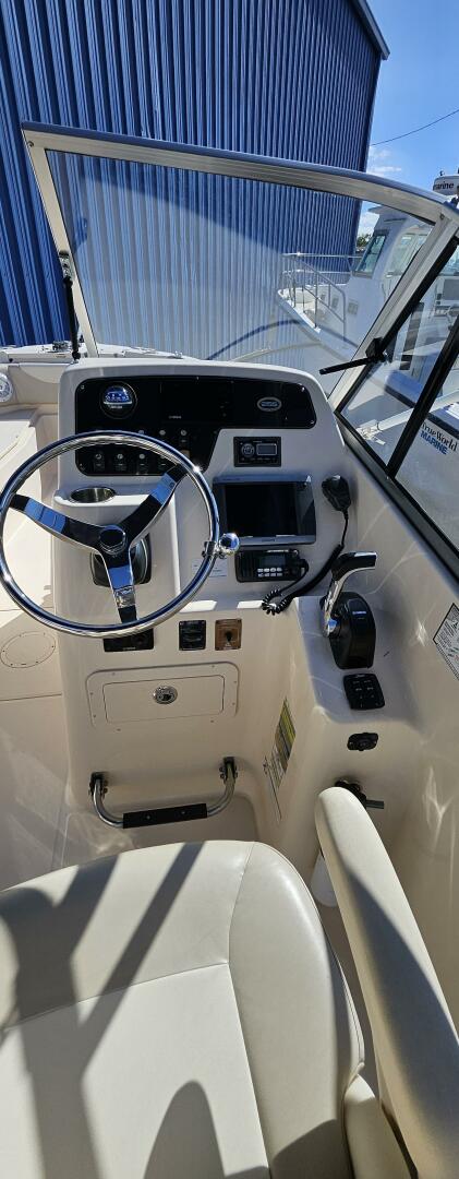 Slide: The Image of Grady-White 255 Freedom 2012 - 5124898