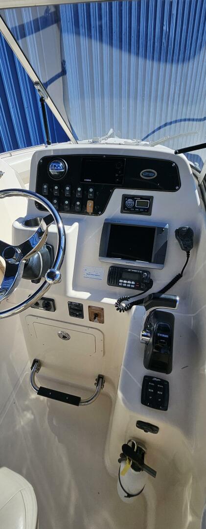 Slide: The Image of Grady-White 255 Freedom 2012 - 5124899