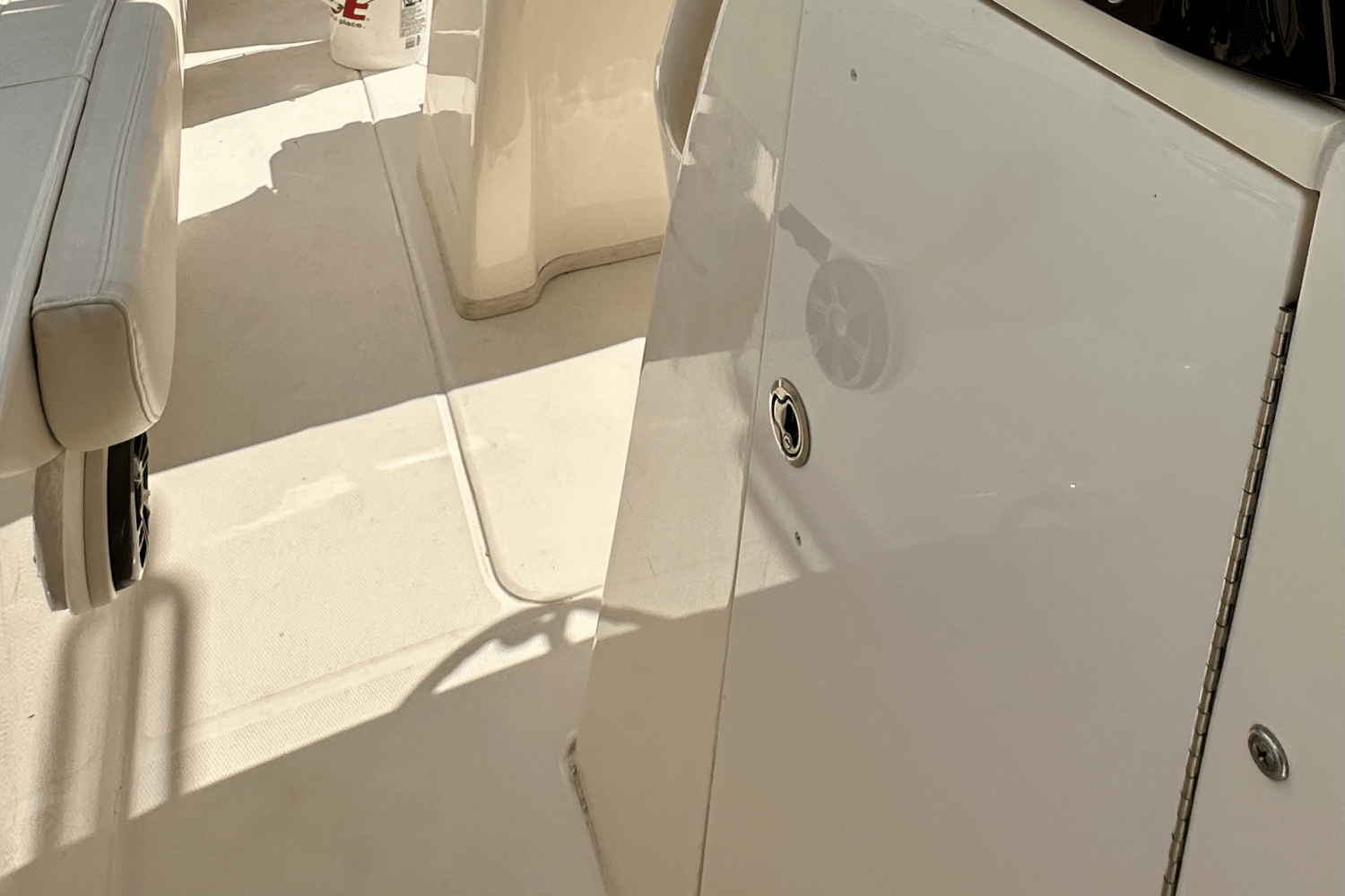 Slide: The Image of Grady-White 257 FISHERMAN 2019 - 12