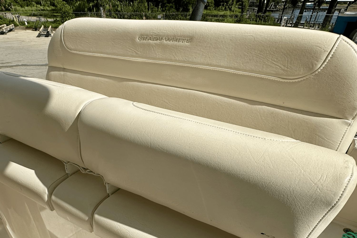 Slide: The Image of Grady-White 257 FISHERMAN 2019 - 15