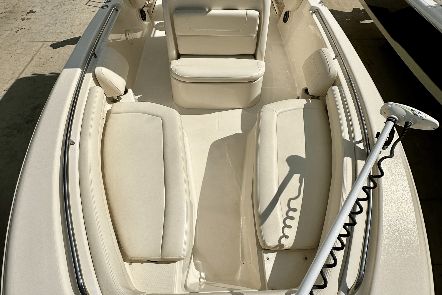 Slide: The Image of Grady-White 257 FISHERMAN 2019 - 18