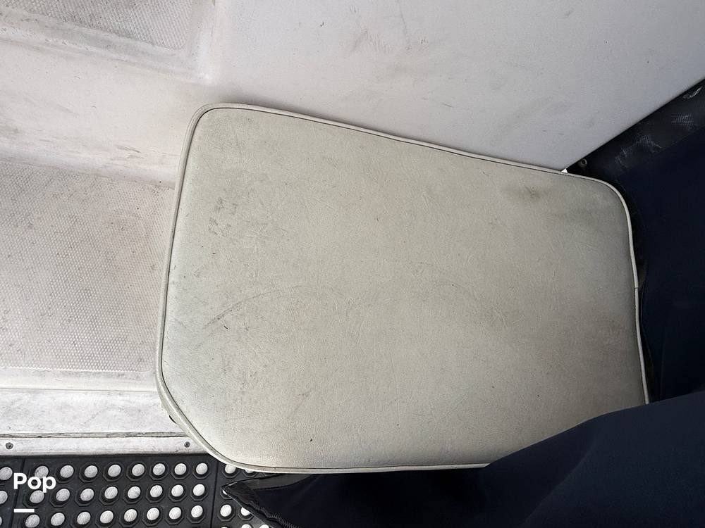 Slide: The Image of Grady-White 272 Sailfish 1998 - 15415006