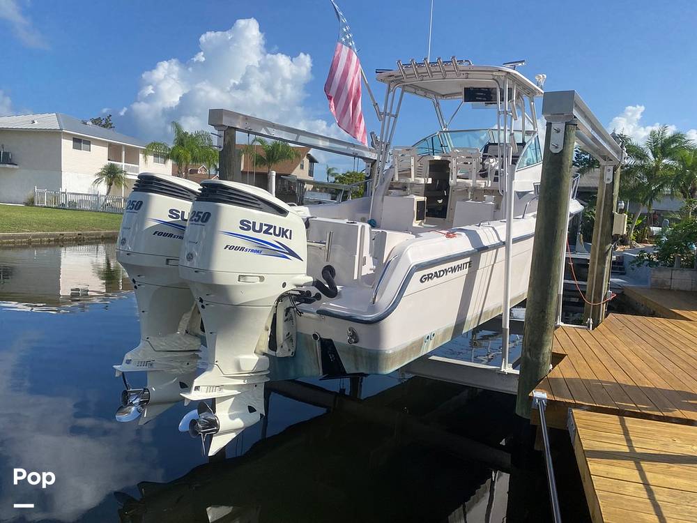 Slide: The Image of Grady-White 272 SAILFISH 2000 - 12838121