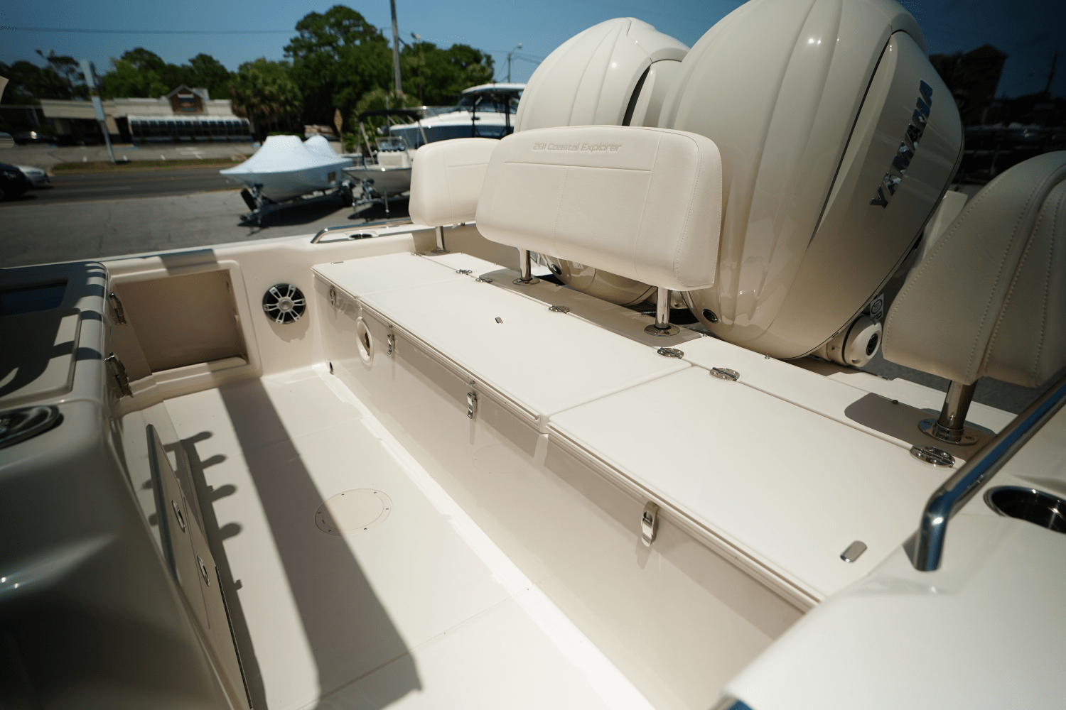 Slide: The Image of Grady-White 281 CE 2025 - 15