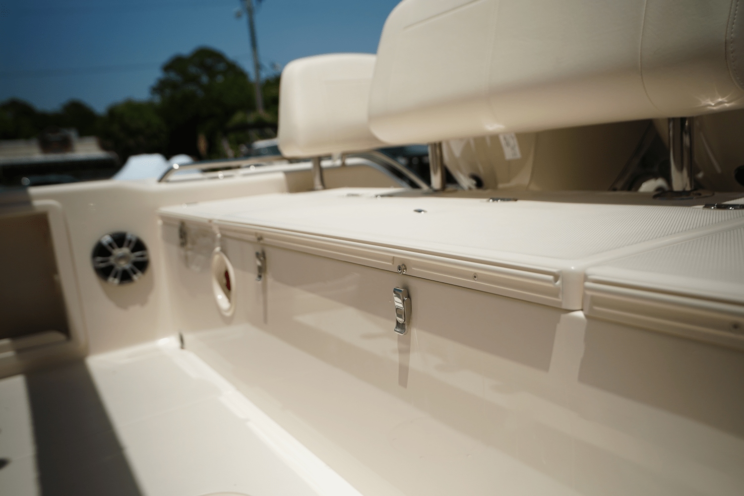 Slide: The Image of Grady-White 281 CE 2025 - 16