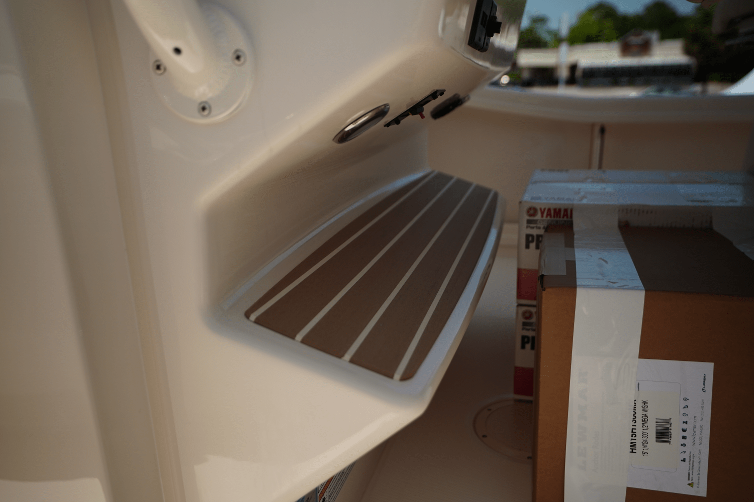 Slide: The Image of Grady-White 281 CE 2025 - 30