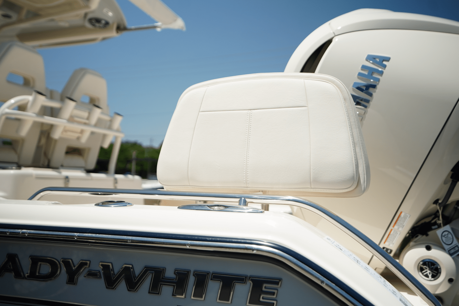 Slide: The Image of Grady-White 281 CE 2025 - 9