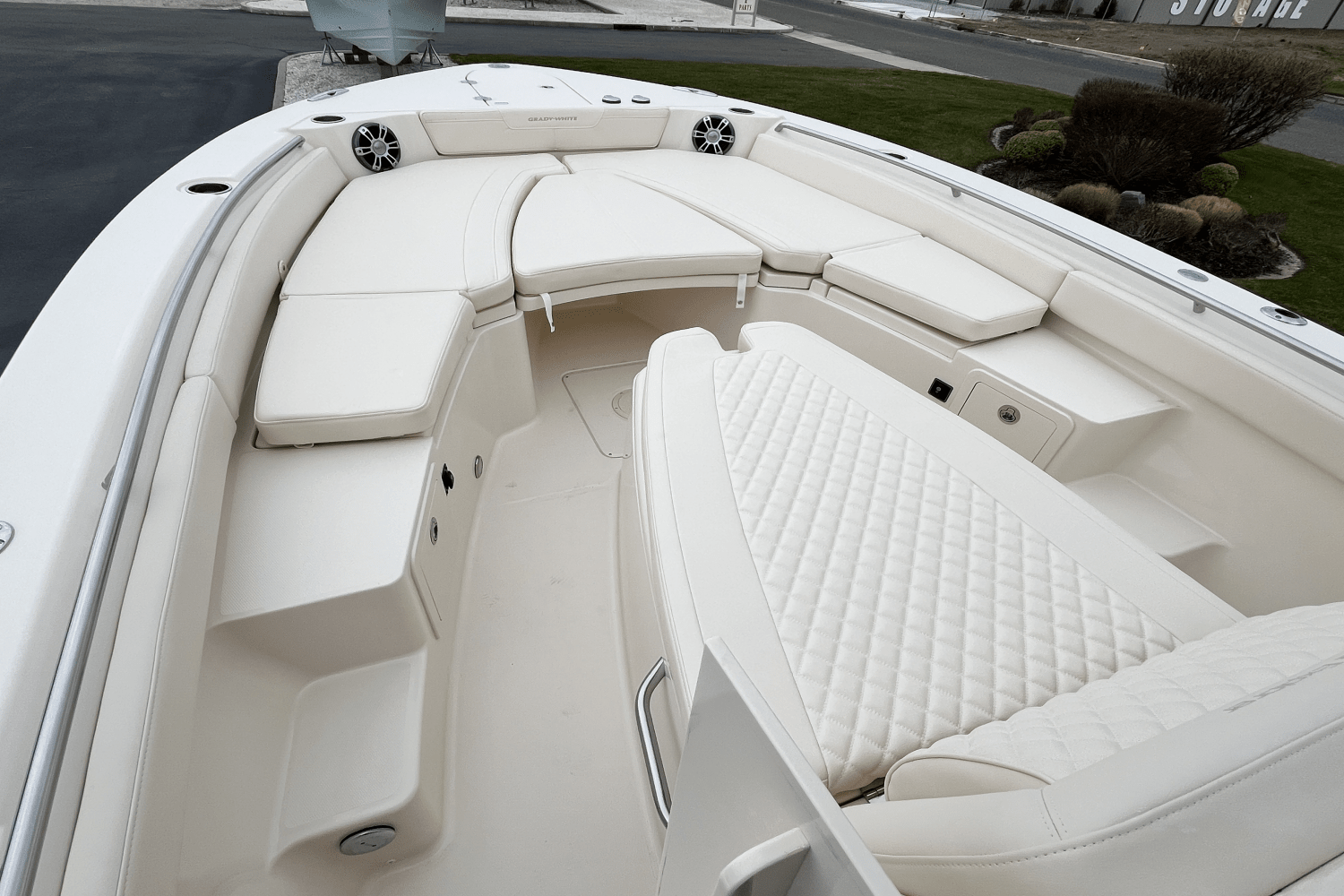 Slide: The Image of Grady-White 281 CE 2025 - 9