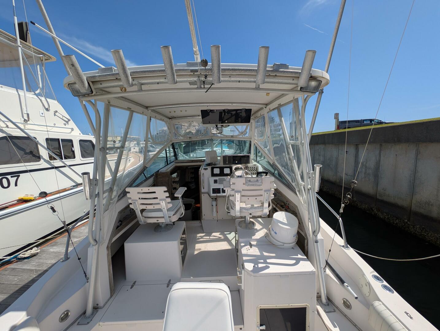 Slide: The Image of 3 Stern Facing Forward - 5233296