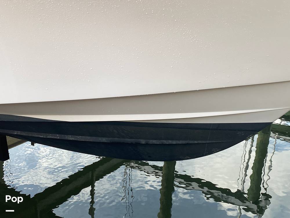 Slide: The Image of Starboard Hull - 14544323