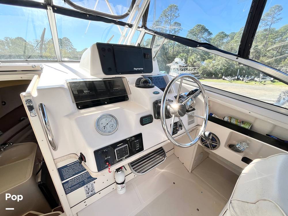 Slide: The Image of Captain's Chair - 14937916