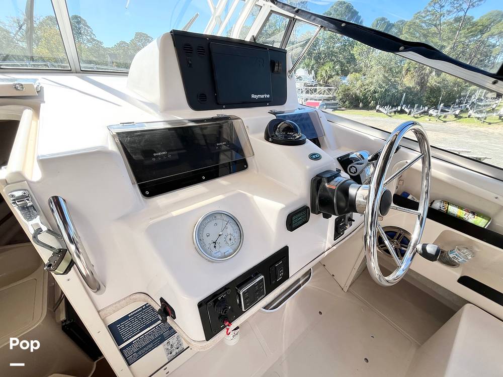 Slide: The Image of Captain's Chair - 14937872