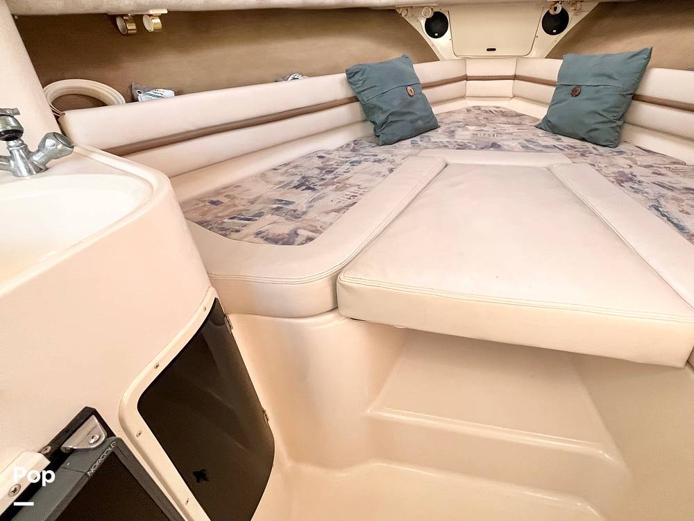Slide: The Image of V Berth - 14937853
