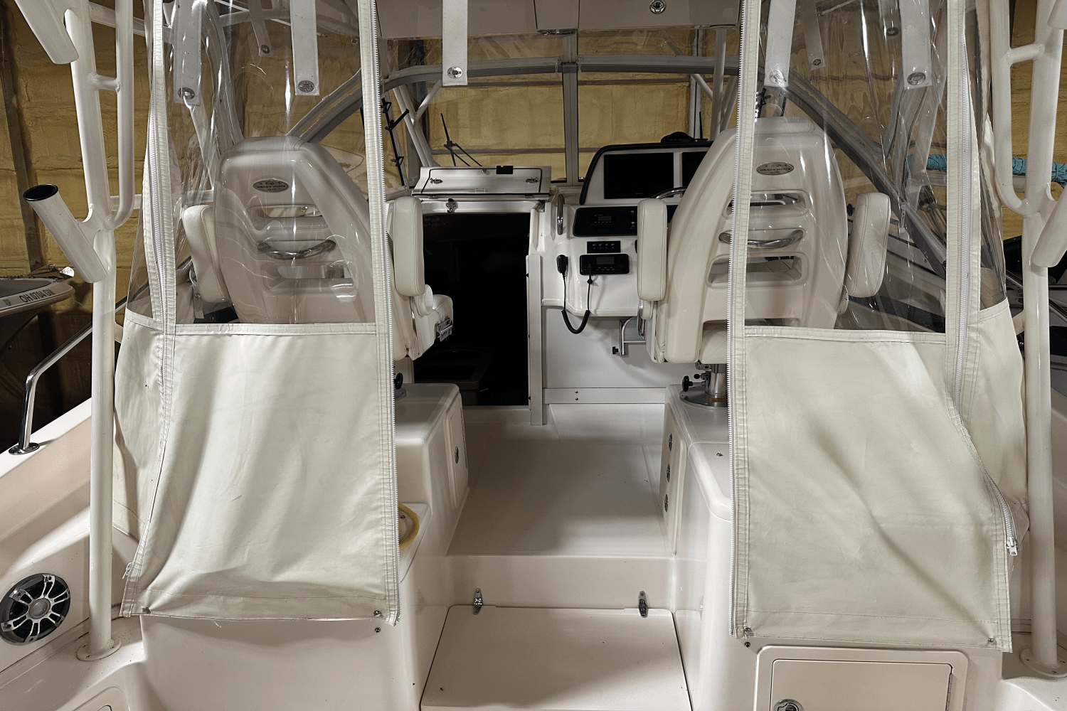 Slide: The Image of Grady-White 300 MARLIN 2021 - 7