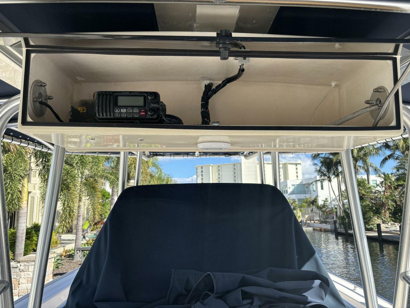 Slide: The Image of Grady-White 306 Bimini 2000 - 5515842